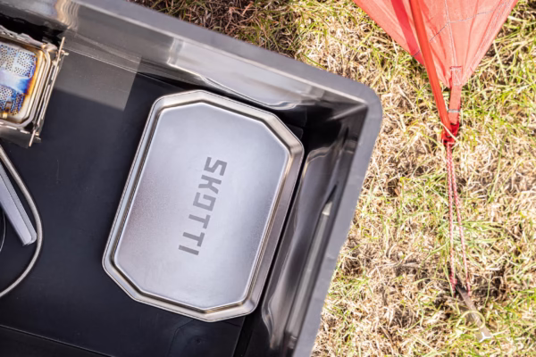 DSC06095-scaled-1.webp SKOTTI Plade